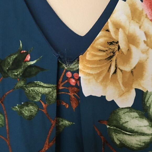 TIMING floralĀ cold shoulder boho dressāāSizeāsmall - Picture 10 of 10